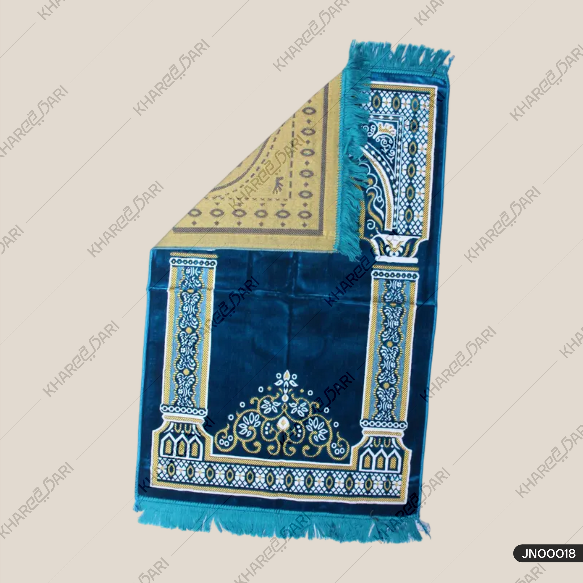 Soft Velvet Musalla Janamaz for Namaz Muslim Devotion