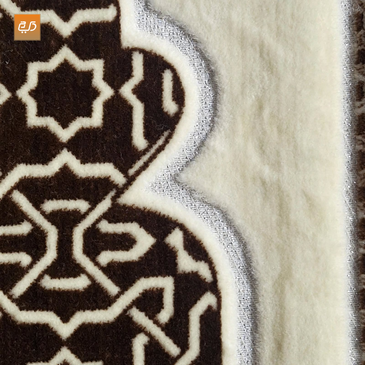 Mehrab Geometric Soft Velvet Prayer Janamaz