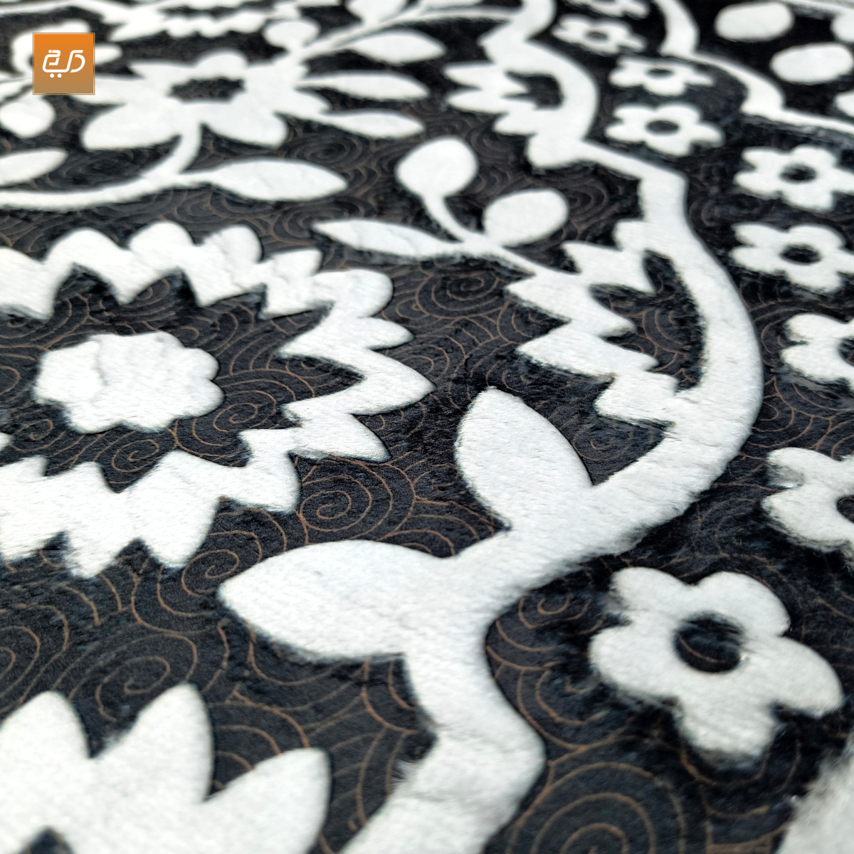 Floral Vine Pattern Janamaz