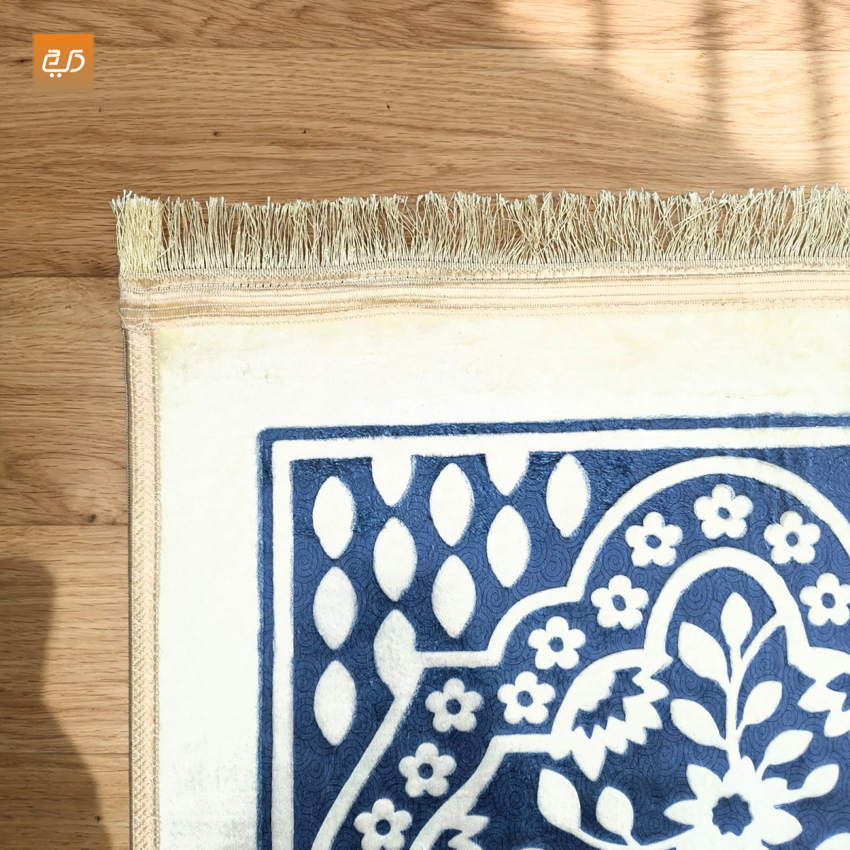 Floral Vine Pattern Janamaz