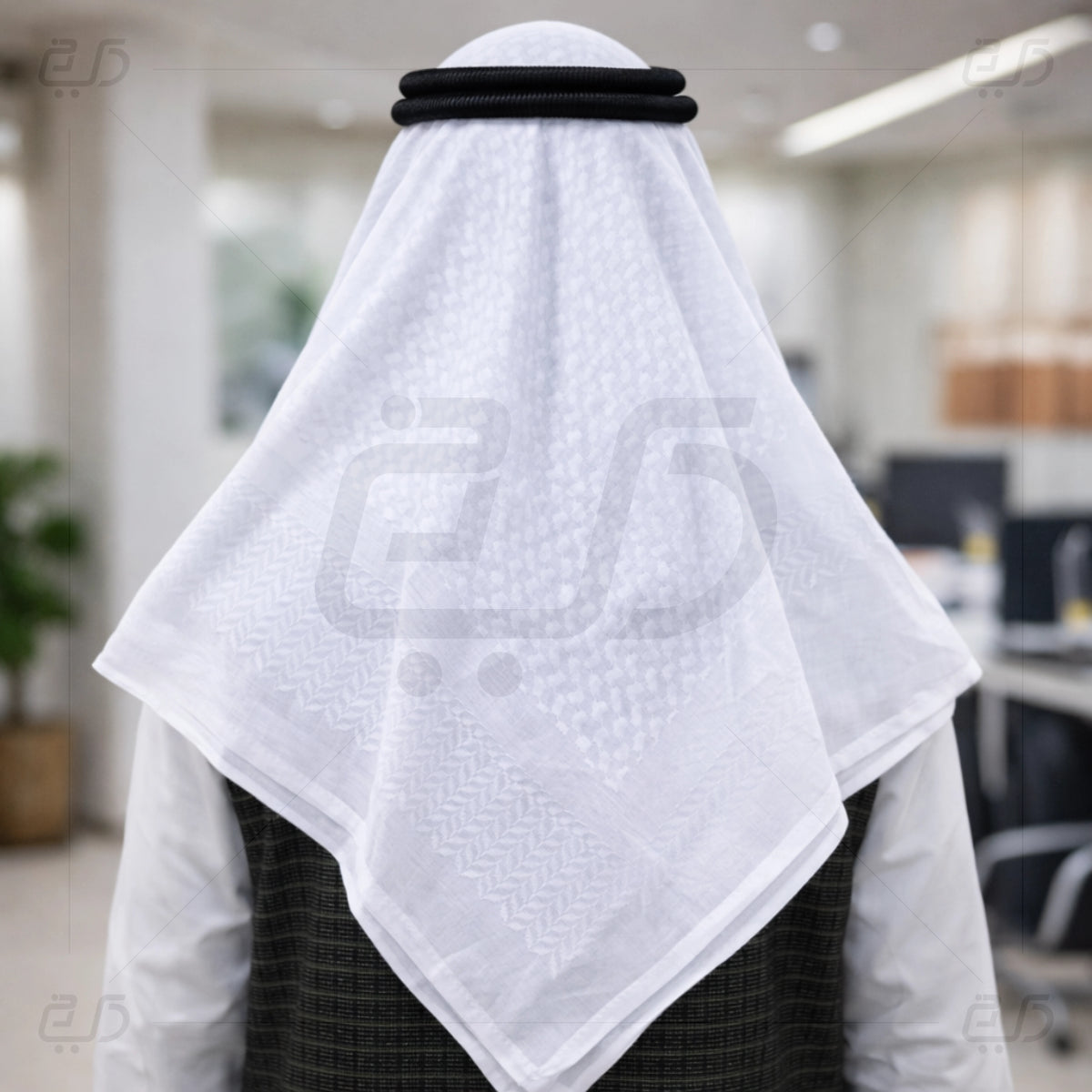 Premium Arabian Shemagh – Traditional Arab Cotton Headscarf