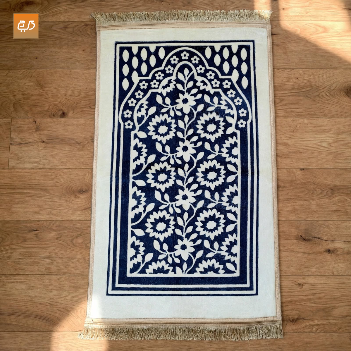 Floral Vine Pattern Janamaz