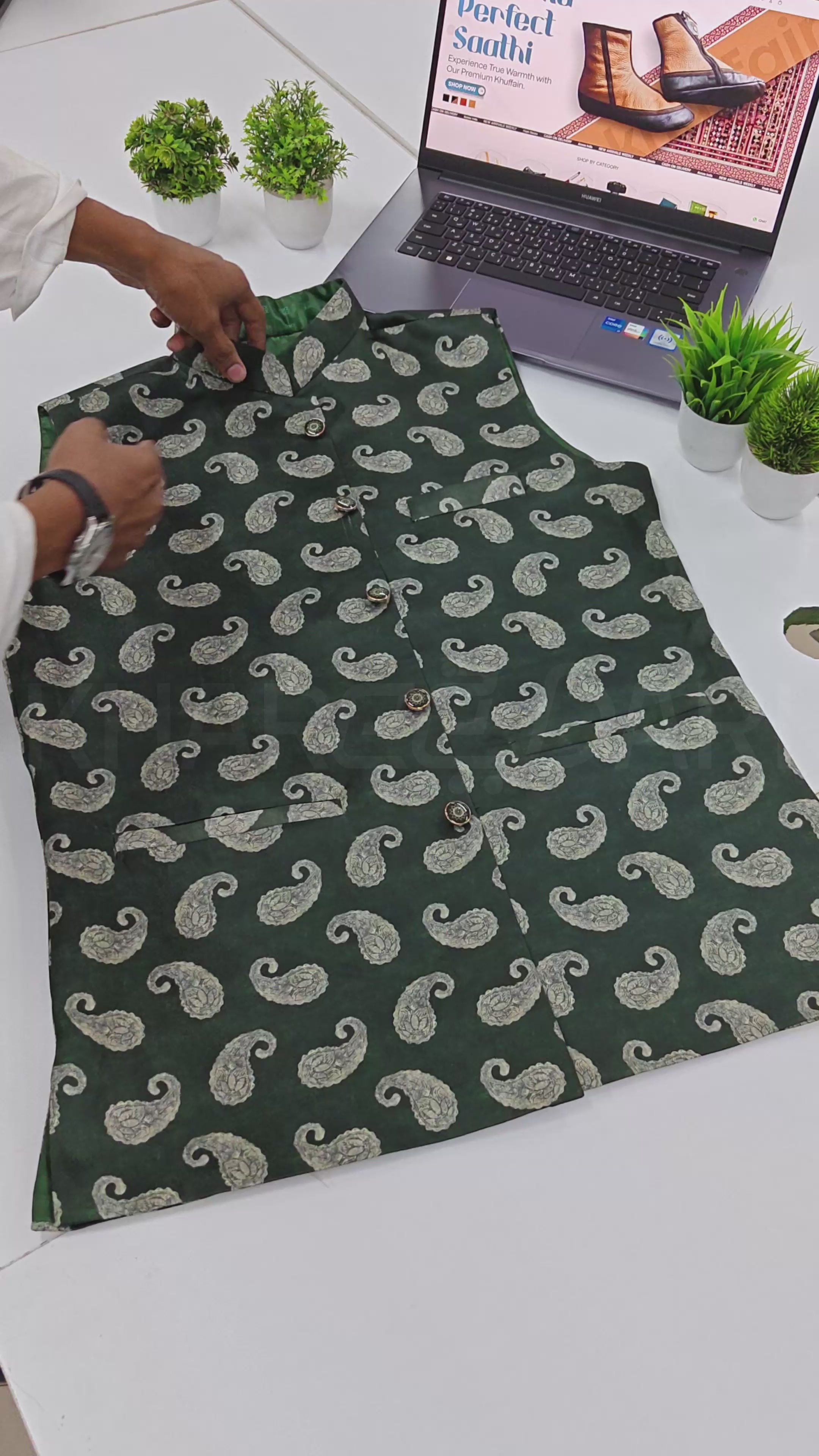 Paisley Printed Satin Nehru Jacket (Sadri)