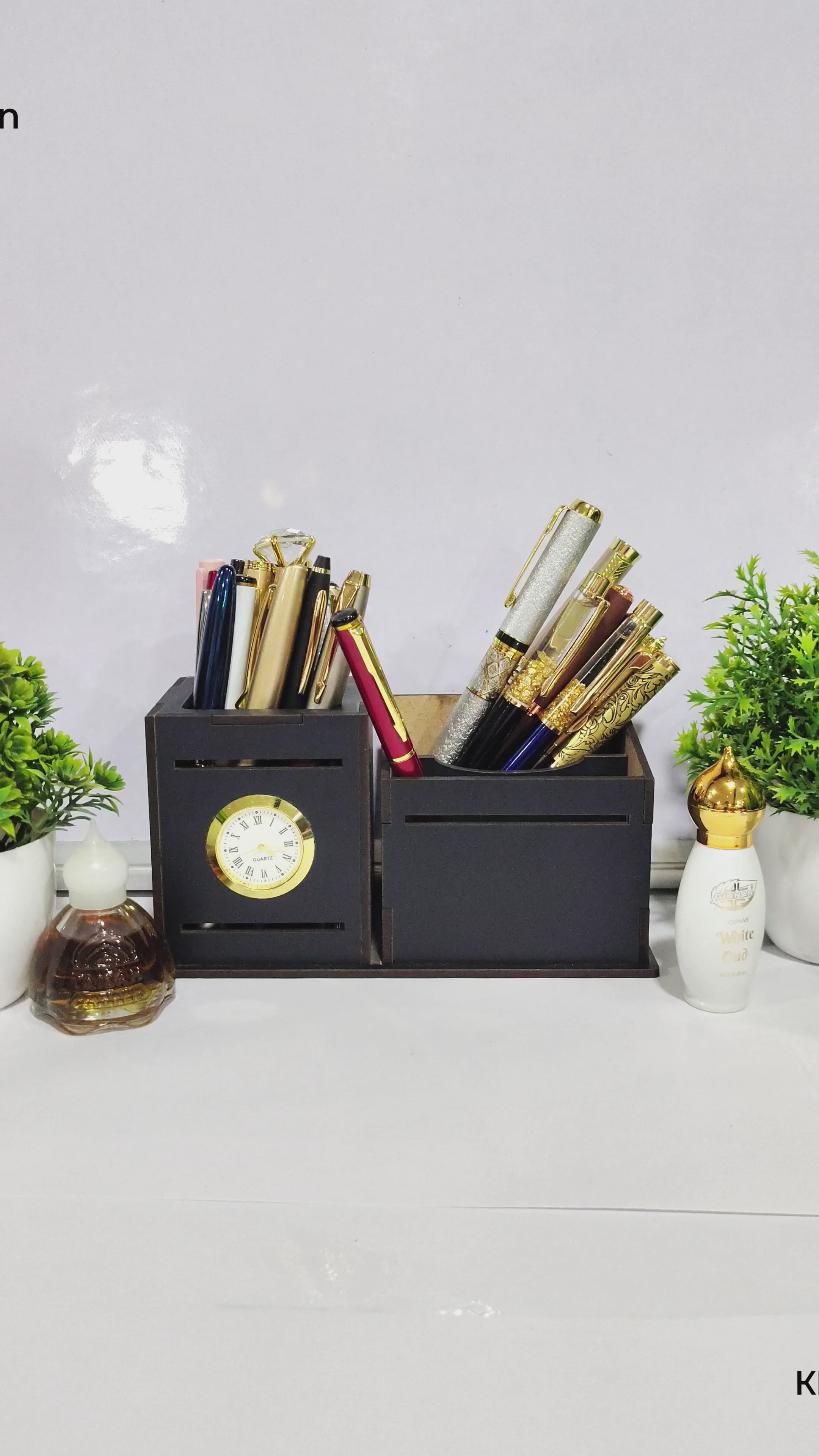 Gulnaar Classic Pen – Maroon & Gold | Customised & Personalised Gift
