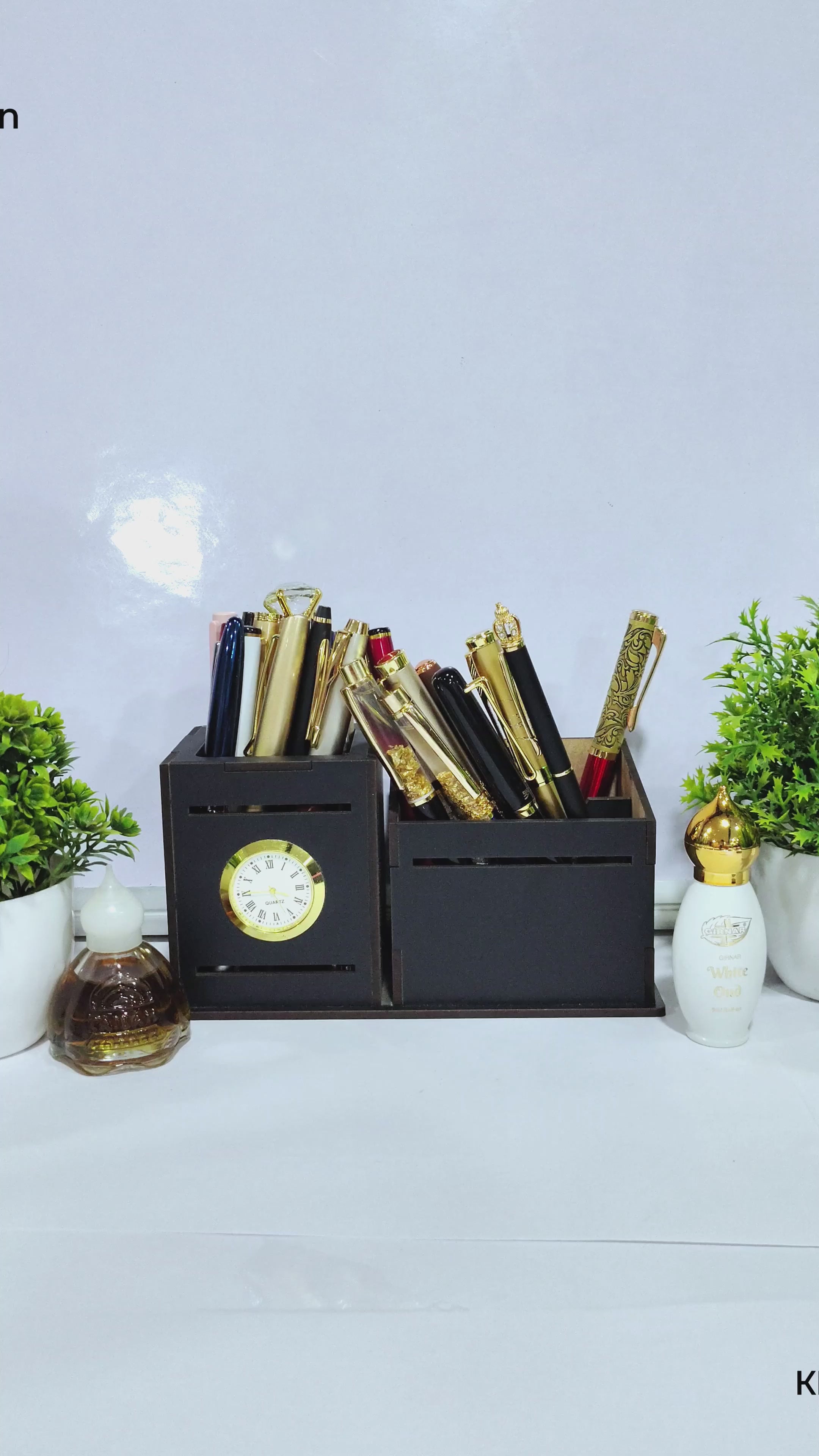 Crown Elite Pen – Black & Gold | Customised & Personalised Gift