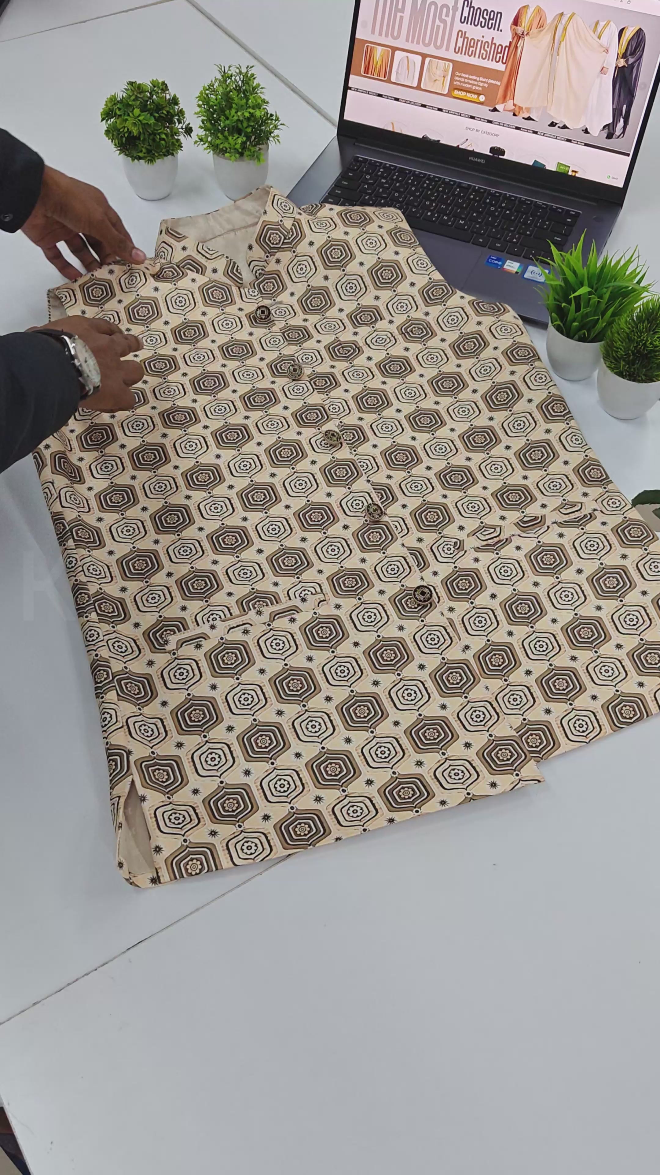 Hexagon Printed Satin Nehru Jacket (Sadri)