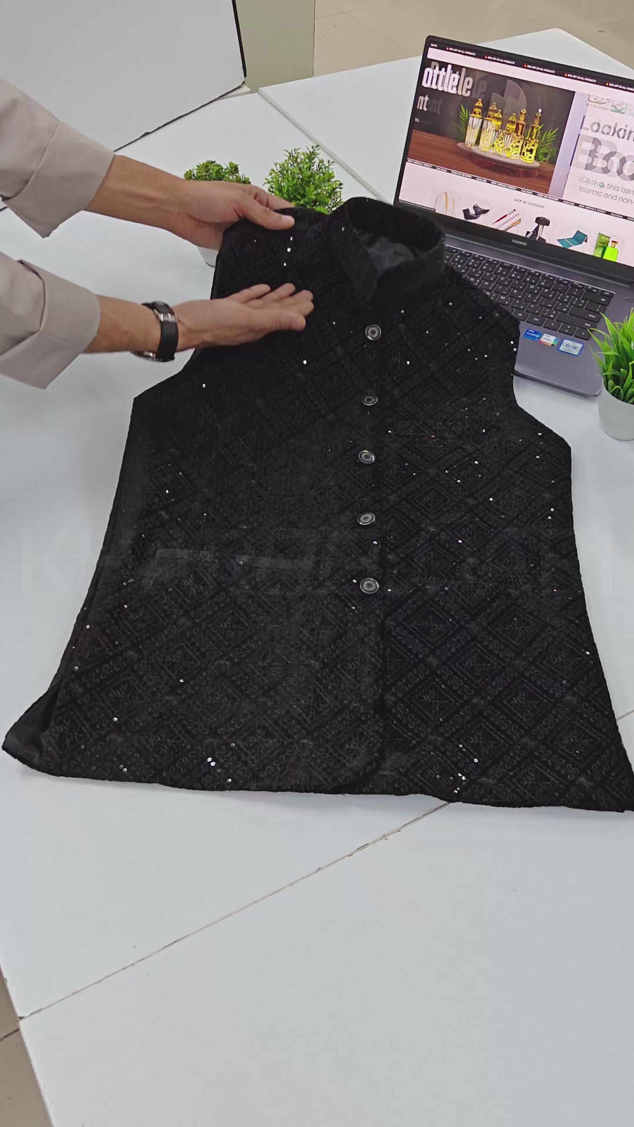Diamond Pattern Velvet Nehru Jacket (Sadri)