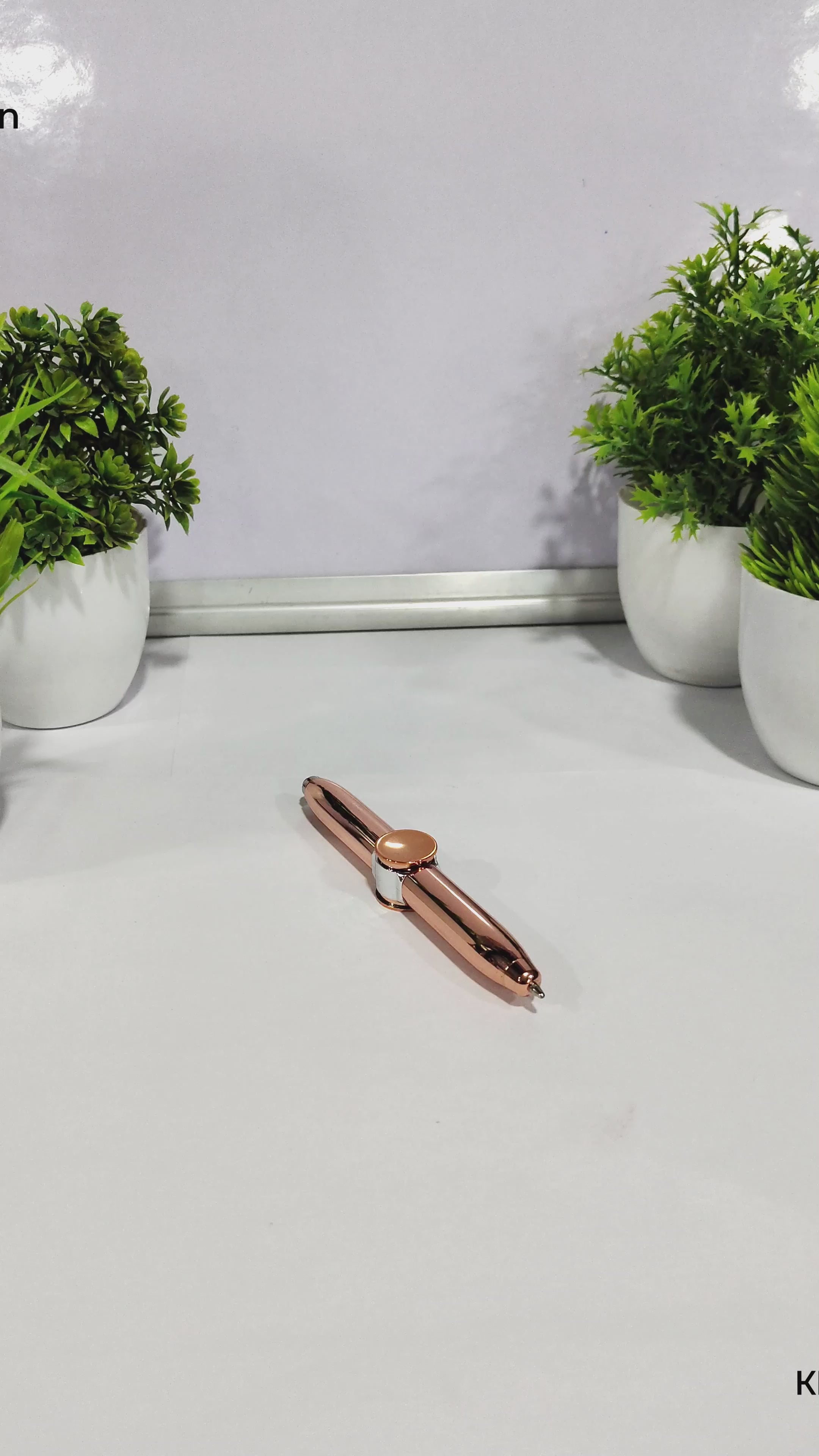GlowSpin Pen | Customised & Personalised Elegant Gift